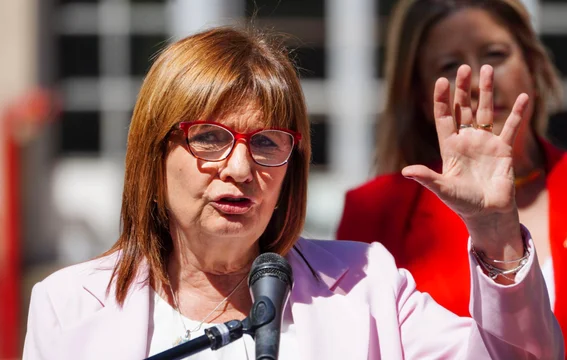 Tensión en el Gobierno: Bullrich le pidió a Adorni que presente su declaración jurada “de inmediato”