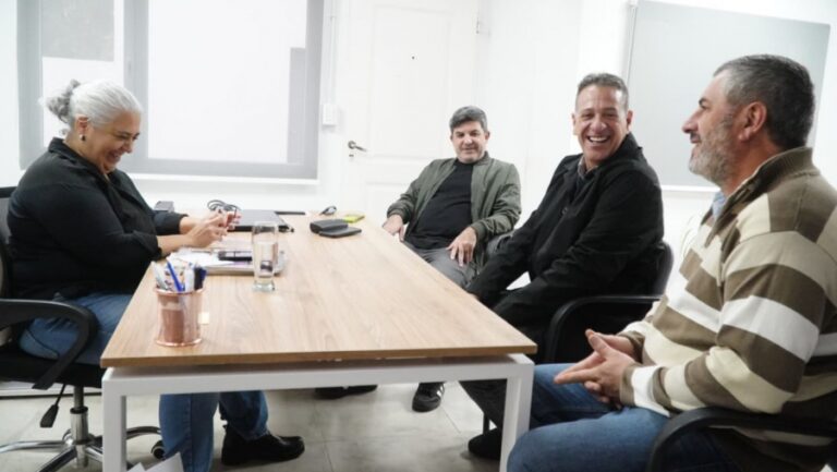Gobierno en Anguil para discutir obras, servicios y programas de contención social