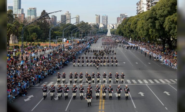 El Gobierno evalúa suspender el desfile militar del 9 de Julio en medio del ajuste en Defensa