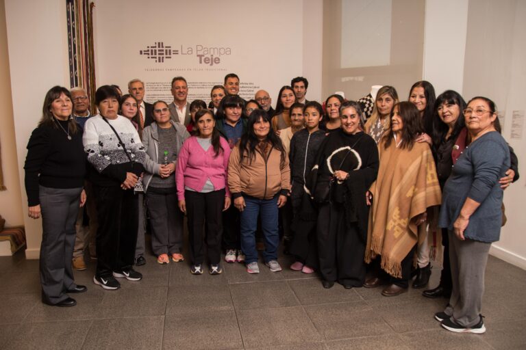 "La Pampa Teje": Tramas de identidad y cultura pampeana en la Casa del Bicentenario