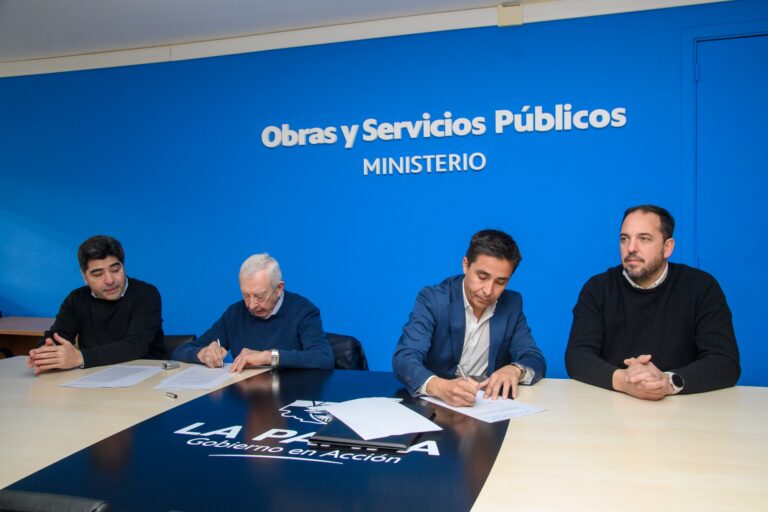 Provincia inicia nueva obra de saneamiento en Santa Rosa por más de $4.400 millones