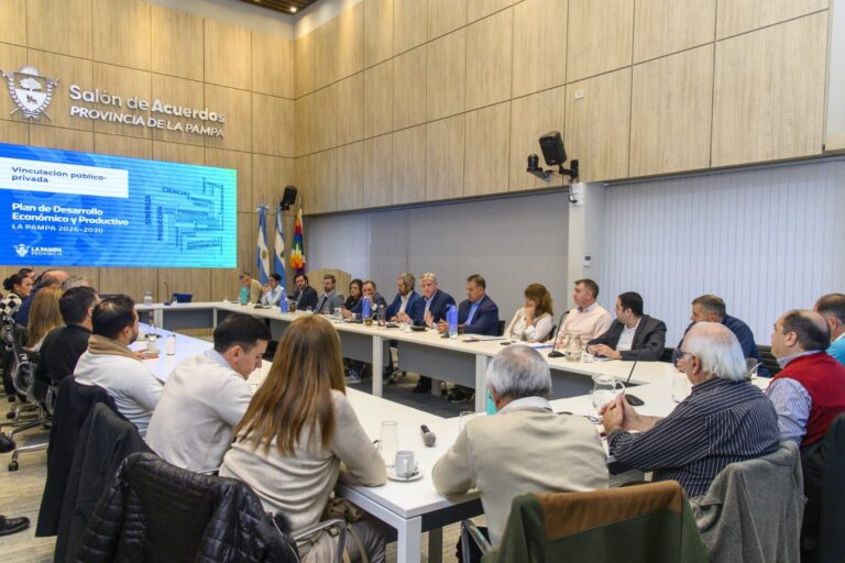 Ante cámaras empresariales, Ziliotto anunció exenciones de Ingresos Brutos y flexibilizaciones del SIRCREB