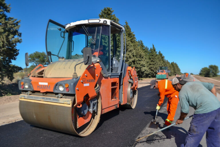 Con recursos propios y sin endeudarse, La Pampa inicia más obras en rutas provinciales por $117.000 millones