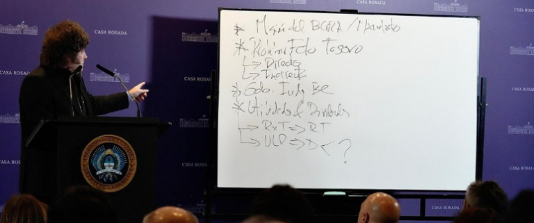 El Gobierno vuelve a reunir a su mesa política para ordenar la agenda legislativa