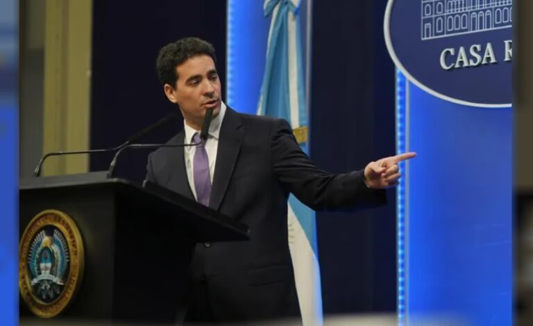 Ravier admitió que fue “poco feliz” su frase sobre "abrigarse“ por el aumento del gas